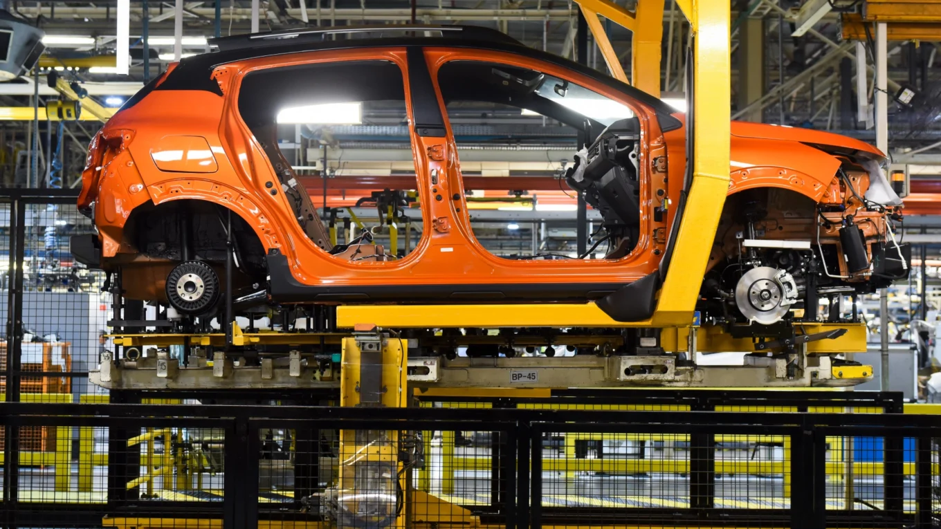 Usine assemblage voitures renault