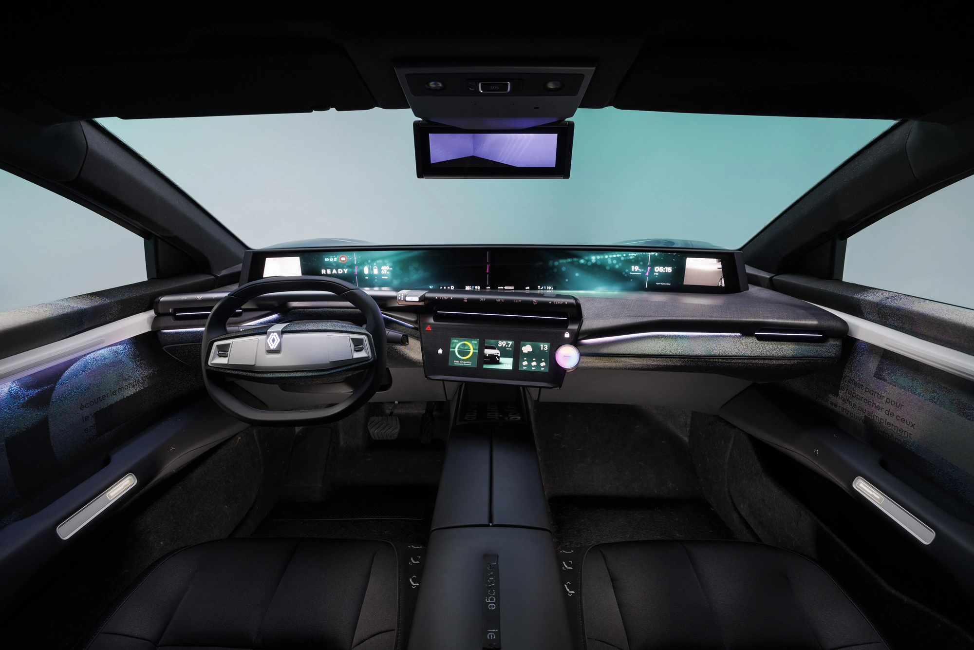 L’interieur du show car Embleme