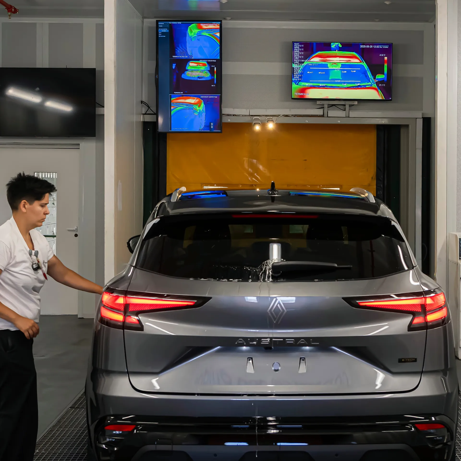 Intelligence artificielle : les usines automobiles changent- Renault Group