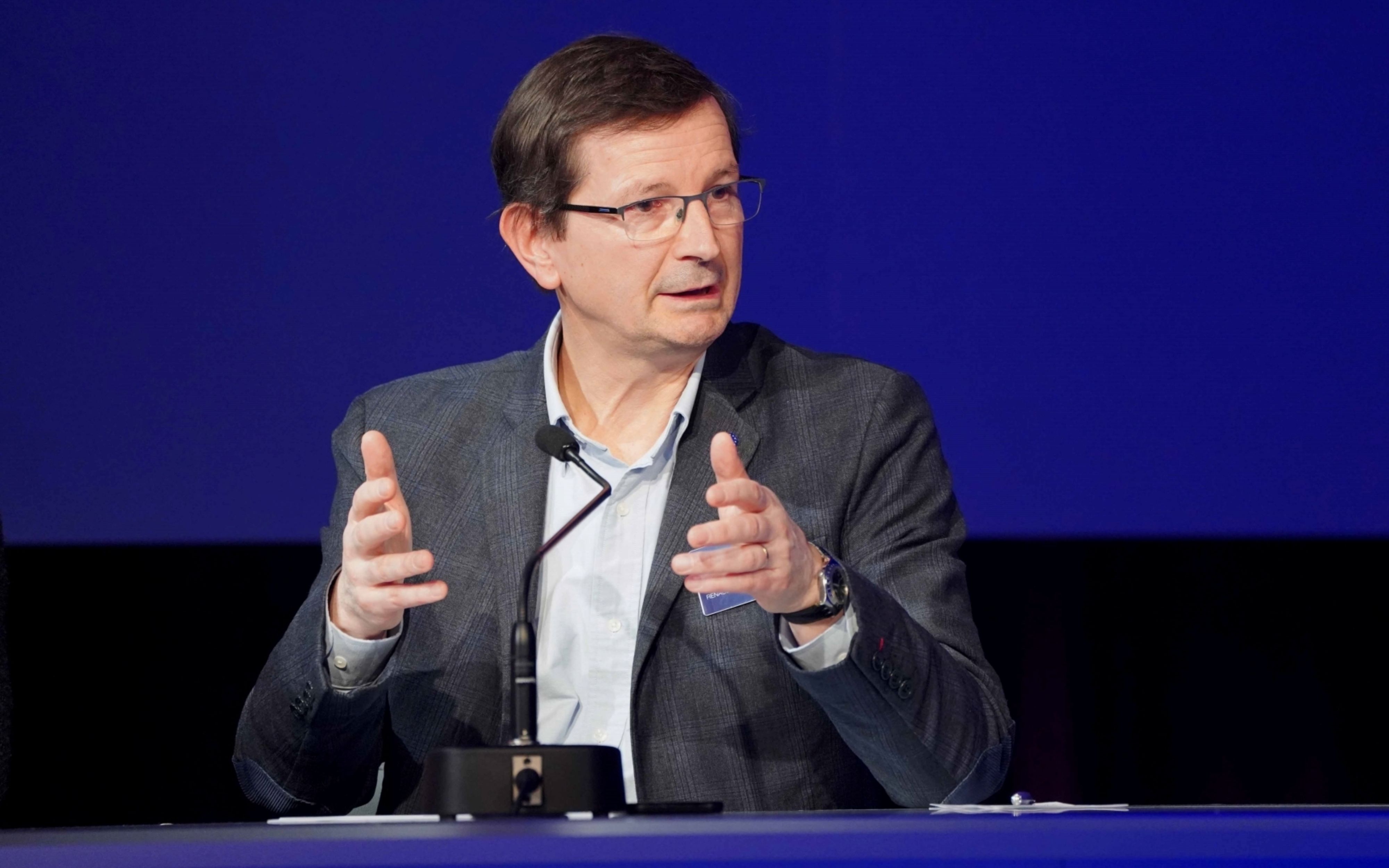 Filière expertise : anticiper et décider dans un monde en mutation - Renault Group