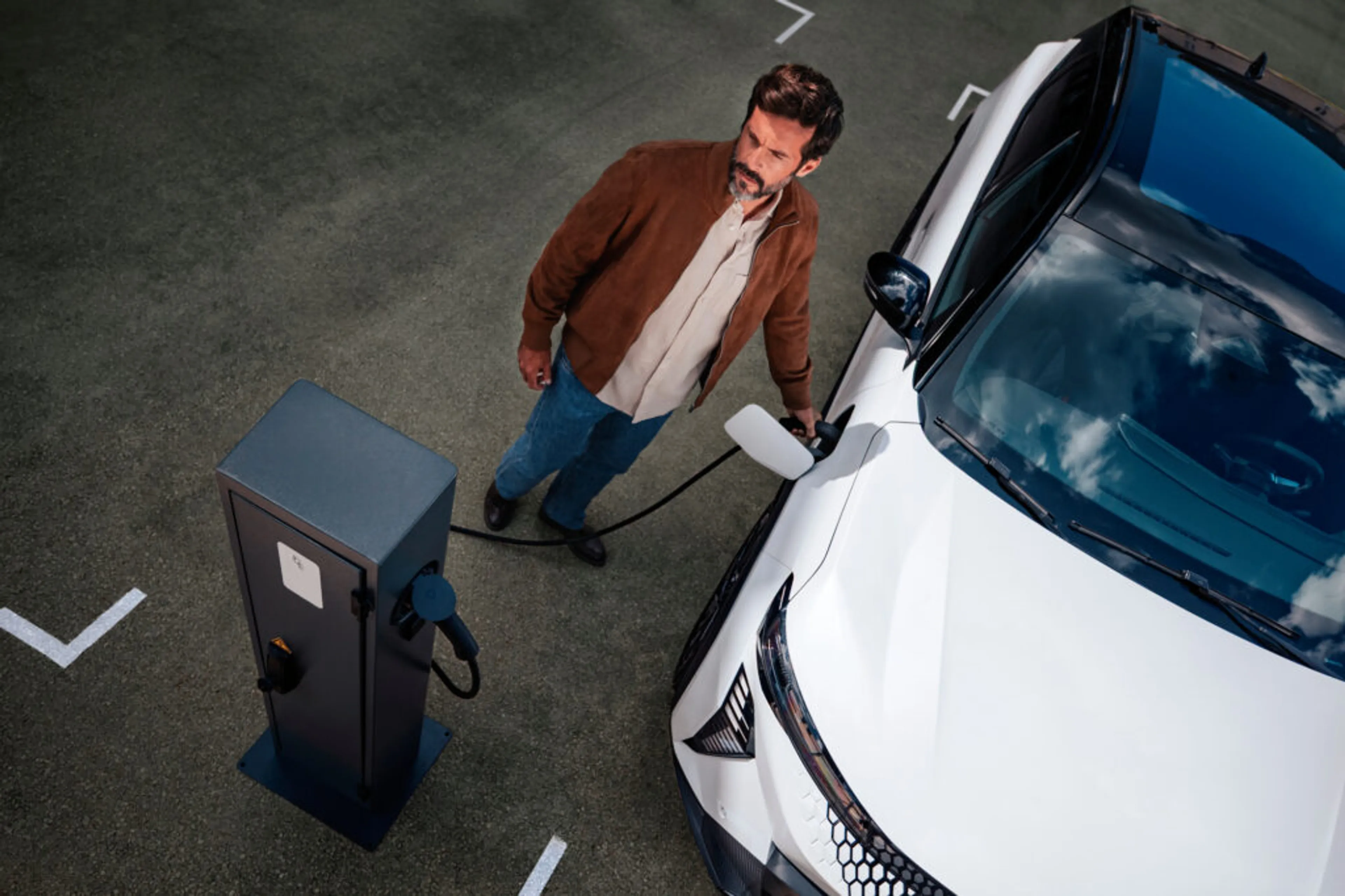 Comment recharger une voiture électrique sur une borne de recharge ?